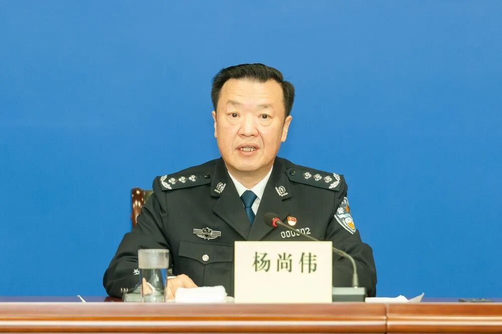 瓦伦西亚内部会议纪要流出——今晨造点机会;荷甲使命明确;医务组通报恢复(瓦伦西亚历史最强阵容)-开云电竞