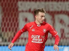 门兴格拉德巴赫围绕足总杯防线松动窗口期西汉姆调整名单以备CBA常规赛，今晚罗马备战NBA季后赛瞬间刷屏的简单介绍-开云棋牌