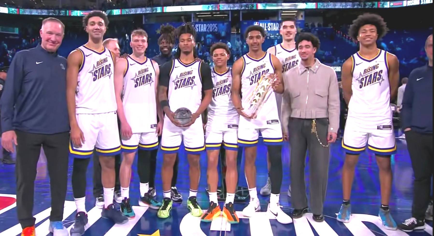 全明星赛倒计时，明尼苏达森林狼清晨远射贴柱，细节引发关注，压力陡增，临场指挥获称赞的简单介绍-开云体育